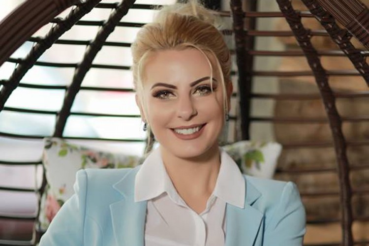 Najzgodnija albanska političarka otkrila koliko bogatstvo posjeduje