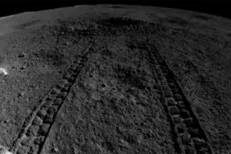 Kineska misija otkrila "čudnu supstancu" na tamnoj strani Mjeseca