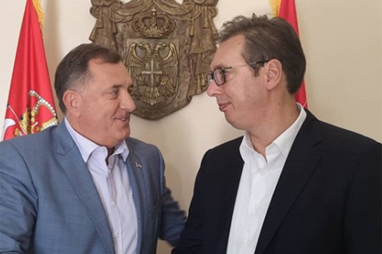 Dodik s Vučićem o poziciji srpskog naroda