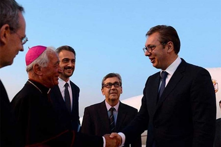 Vučić stigao u zvaničnu posjetu Vatikanu