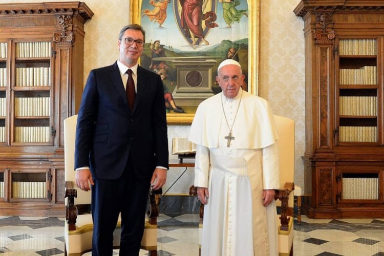 Vučić: Vatikan čuva svoje pozicije, želi mirno rešenje