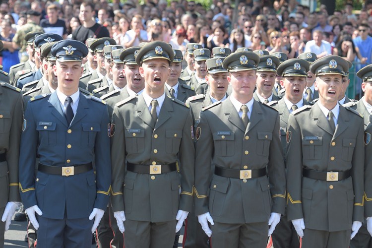 Pripadnicima Vojske Srbije od novembra povećanje plata
