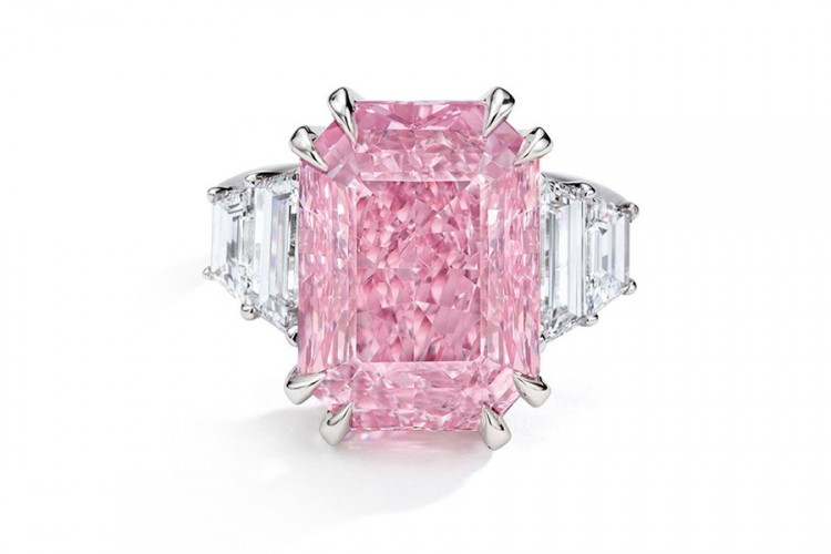 Veličanstven i rijedak: Pink dijamant od 10.64 karata