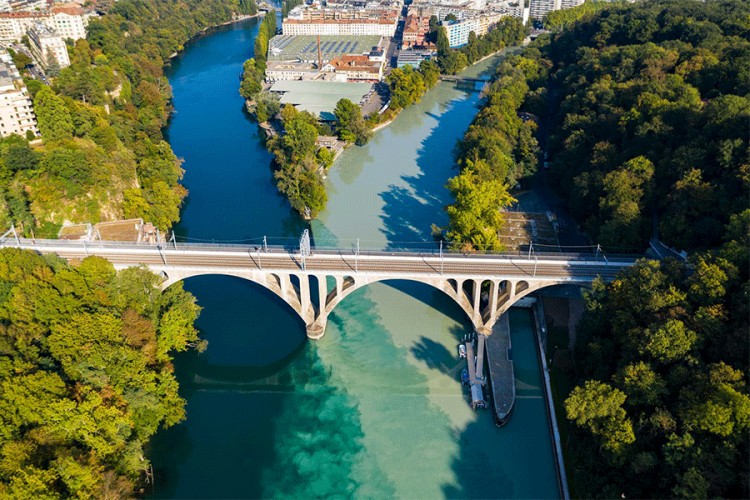 Ušće rijeka Rone i Arve u Ženevi prirodni fenomen koji stvara magiju