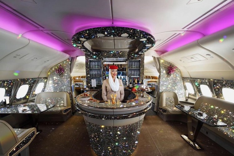 Prva klasa u avionu ukrašena sa 500.000 dijamanata