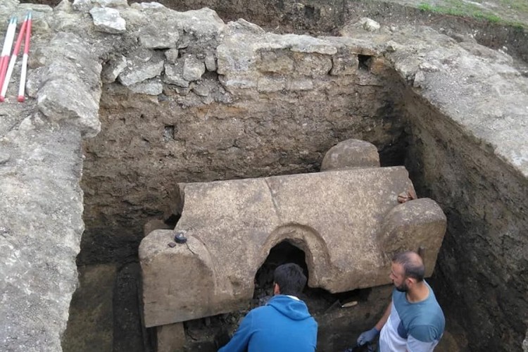 Kod Jajca pronađen sarkofag iz antičkog doba