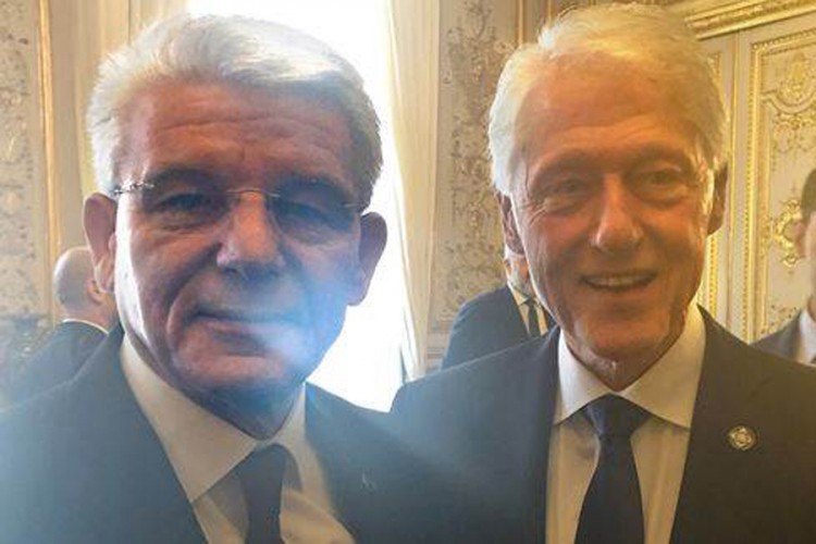 Susret Džaferovića i Klintona u Parizu