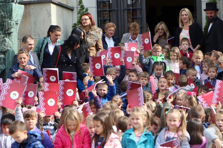 Međunarodna nedjelja djeteta u BiH, mališani podsjetili na svoja prava