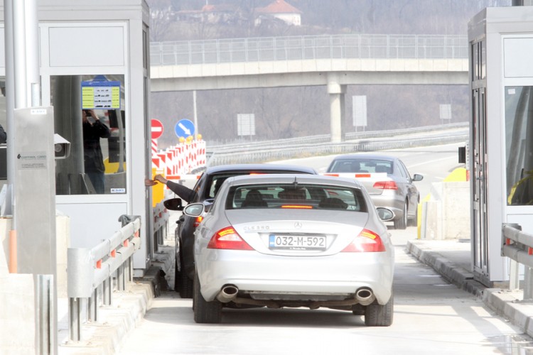 "Nezavisne" istražuju: Ko ne plaća putarine na autoputevima Srpske?