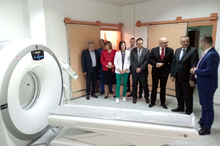 Univerzitetska bolnica Foča dobila savremeni CT aparat