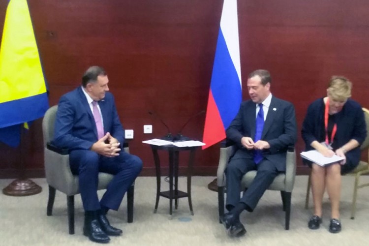 Dodik sa Medvedevim: Srpska i Rusija imaju razvijene odnose