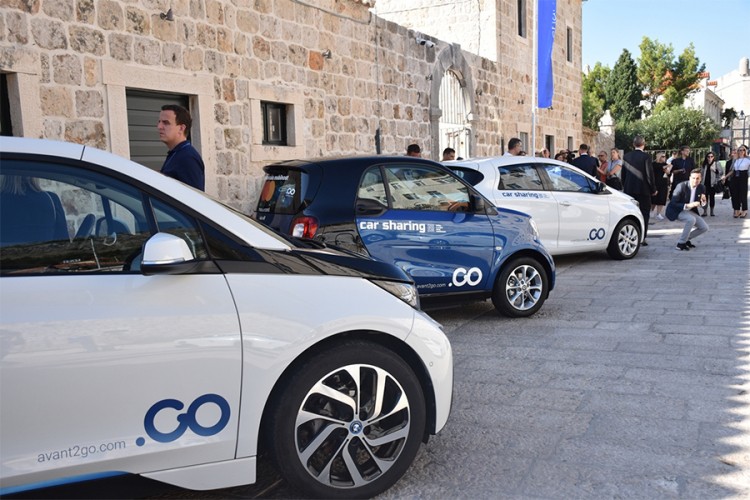 Dubrovnik uveo car sharing sistem s 30 električnih vozila