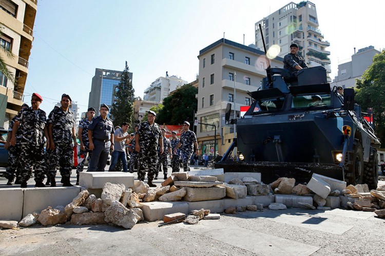 Ulični rat u Libanu, demonstranti blokirali puteve