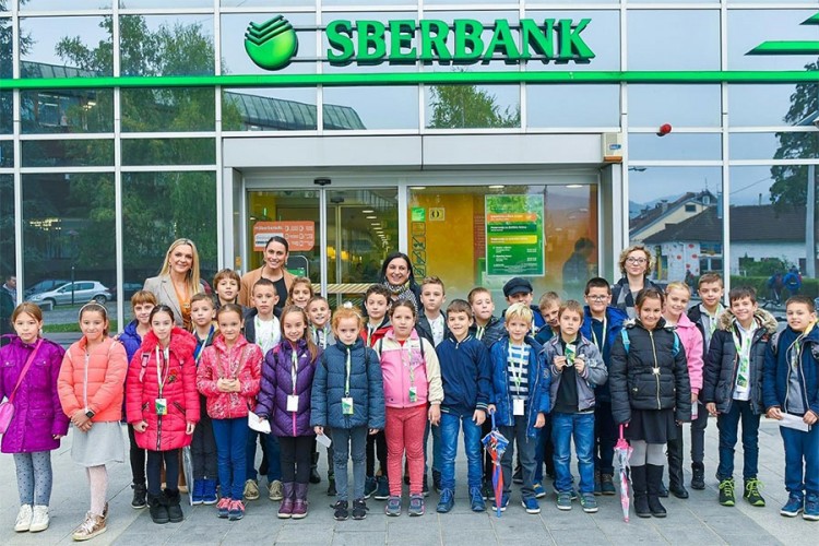 Sberbank Banjaluka: Posjetom osnovaca obilježen Dan štednje