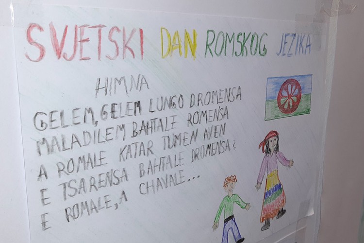 Romski jezik ulazi u škole