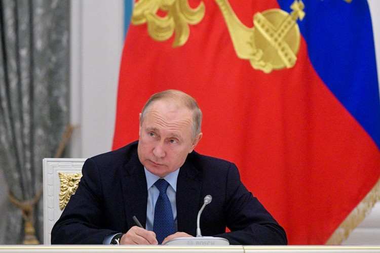 Putin: Rusofobi objavili rat ruskom jeziku