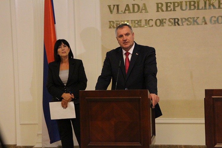 Višković: Veće plate u javnom sektoru od pet do 20 odsto