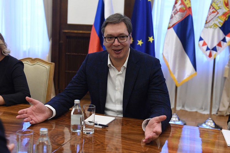 Vučić: Građani da ne brinu zbog navodnih američkih sankcija