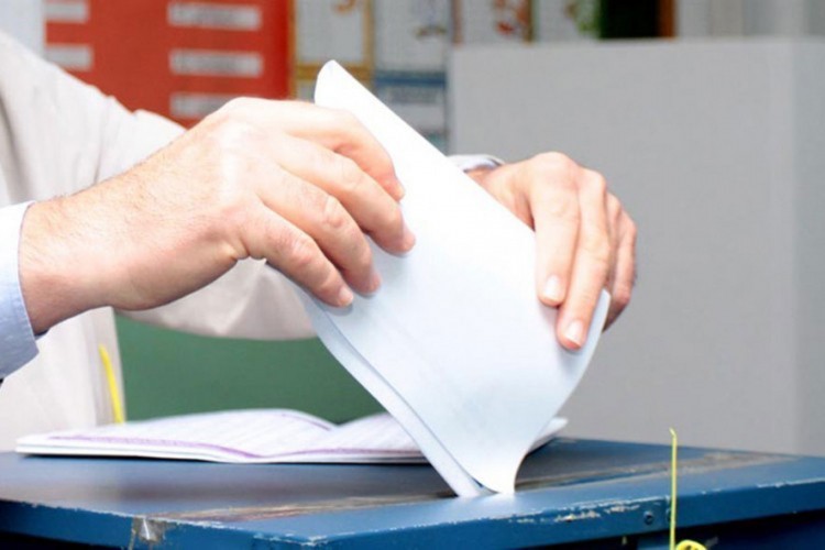 Poništeno 3.800 glasova iz centralne Srbije na izborima na KiM