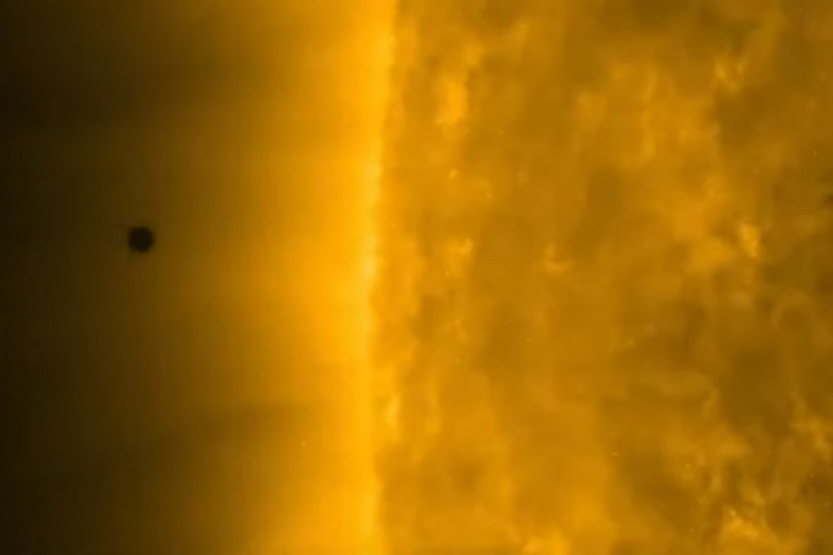 Pogledajte kako je izgledao prolazak Merkura pored Sunca