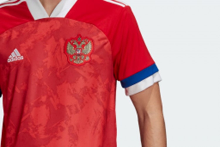 Rusi vratili Adidasu dresove sa "srpskom zastavom"