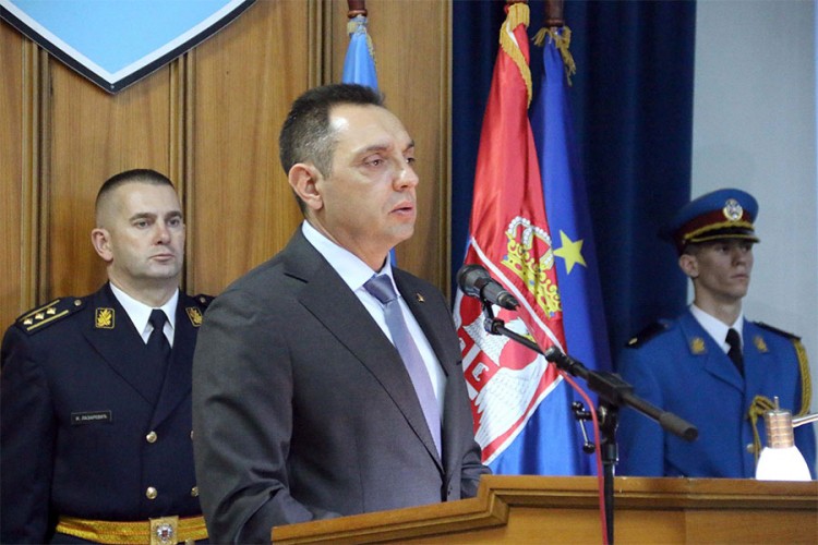 Vulin: Srpski mirovnjaci neće ukaljati zastavu UN, kao neki u "Oluji" i Podrinju