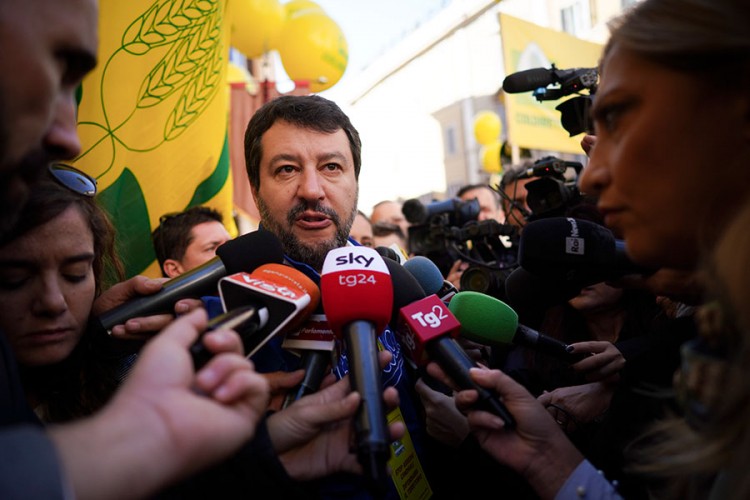 Pokrenuta istraga protiv Salvinija