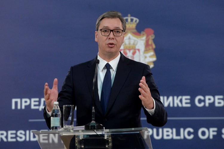 Vučić: Suočeni smo s ofanzivnim delovanjem službi