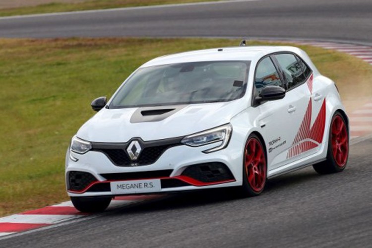 Renault Megane potvrdio status najbržeg hot-heča