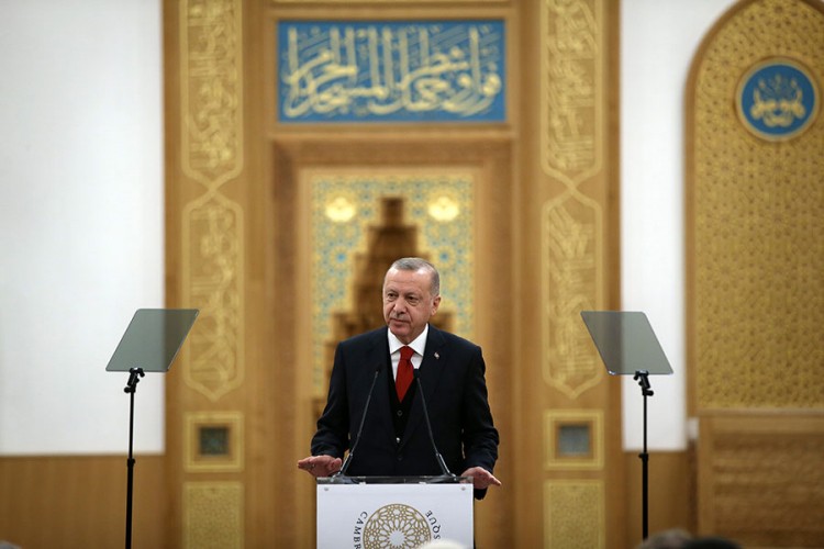 Erdoan: Musliman ne može biti terorista