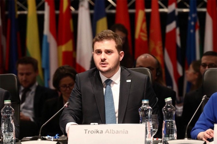Šef albanske diplomatije uporedio Vučića sa Gebelsom