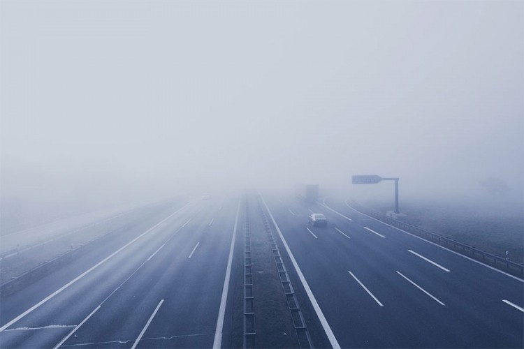 Kako voziti po magli?