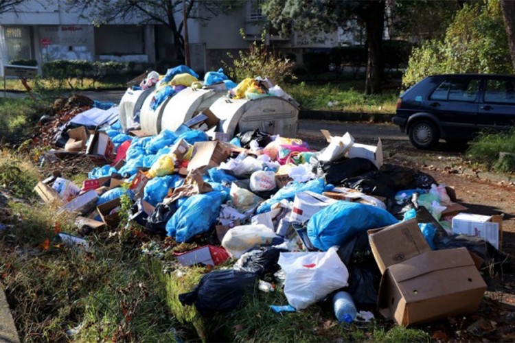 Peti dan blokade deponije Uborak: Sve više smeća na ulicama Mostara