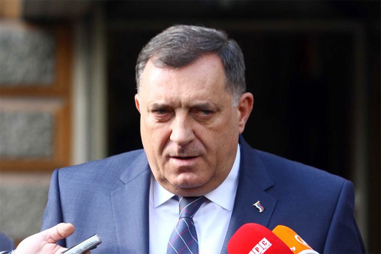 Dodik nije bio izložen opasnosti tokom pucanjve ispred beogradskog hotela
