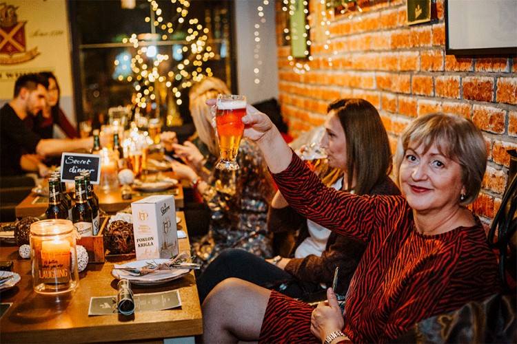 Staropramen tajna večera u Bijeljini spojila ljubitelje praškog piva