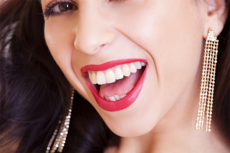 Bijeli zubi i pušenje – ima li kompromisa?
