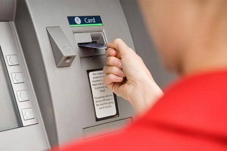 Banke primorane da isključuju bankomate noću