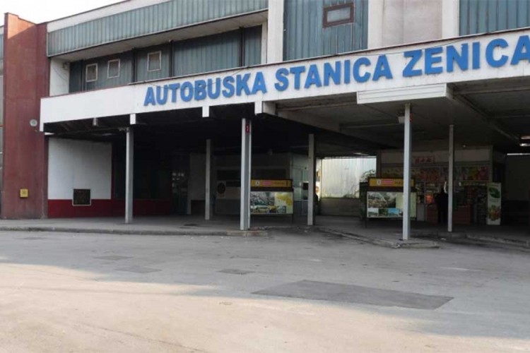 Radnici blokirali autobusku stanicu u Zenici