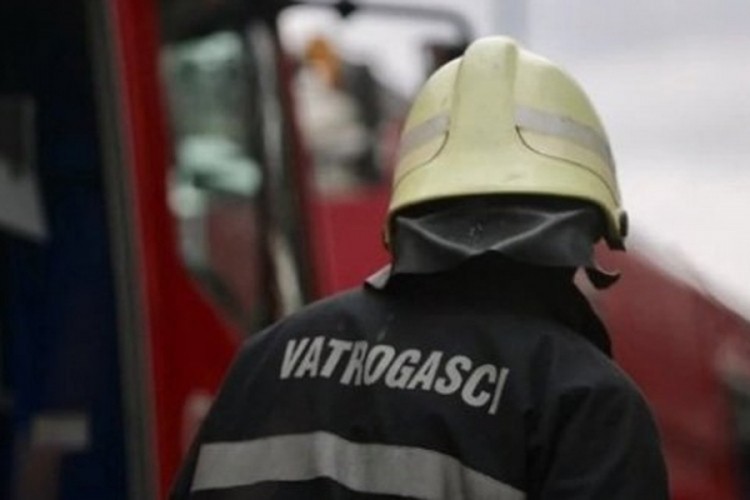 Prijedorski policajci spasili starca iz požara