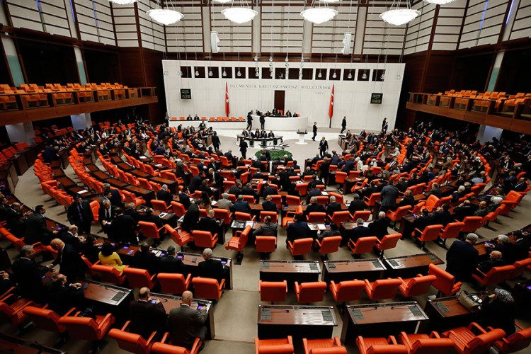 Turski parlament odobrio slanje vojske u Libiju