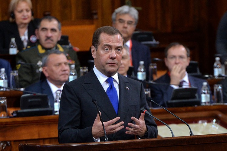 Medvedev zahvalio Vladi za dobro odrađen posao