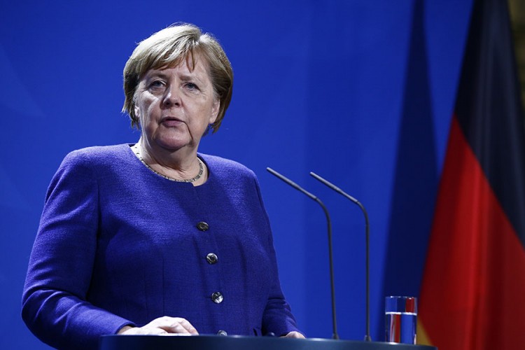 Merkel: Dobro što je Haftar spreman za primirje