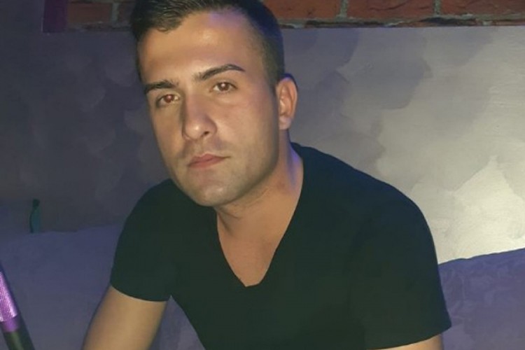 Nestao mladić iz Živinica, porodica tvrdi da su ga otele dvije djevojke