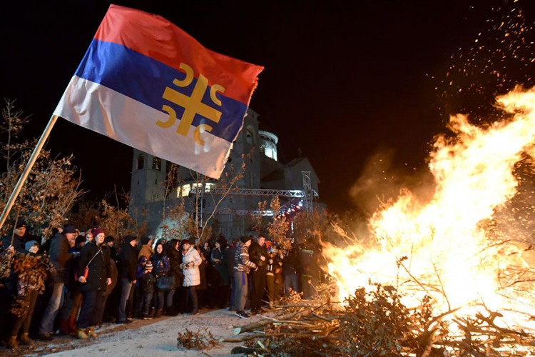 BBC: Sedam od deset Crnogoraca privrženo SPC
