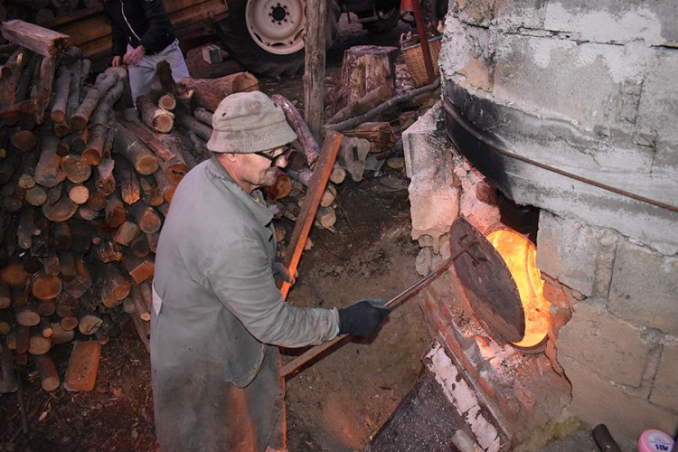 Jedini tradicionalni proizvođač kreča pali posljednji plamen