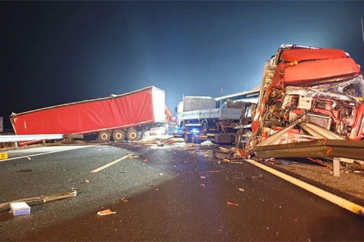 Vozač kamiona iz BiH napravio haos na autoputu u Sloveniji