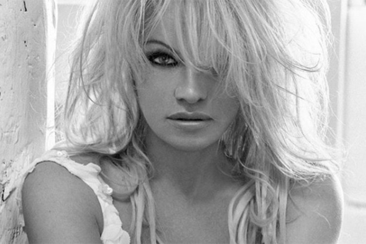 Pamela Anderson se udala za tipa s kojim se zabavljala prije 30 godina