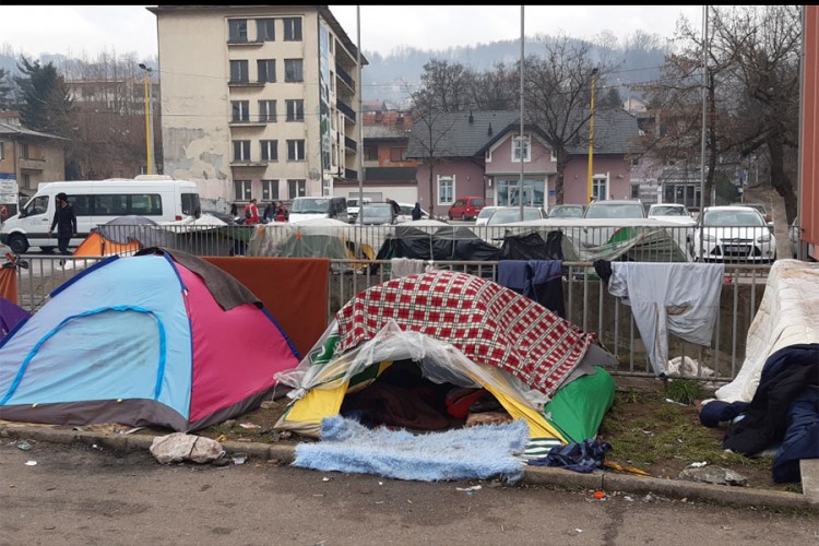 Migranata u Tuzli sve više, donacija sve manje