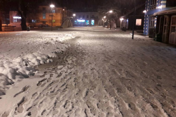 Zbog snijega u Srbiji evakuisana 41 osoba