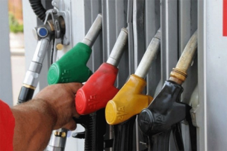 Da li će u Srpskoj pojeftiniti gorivo?